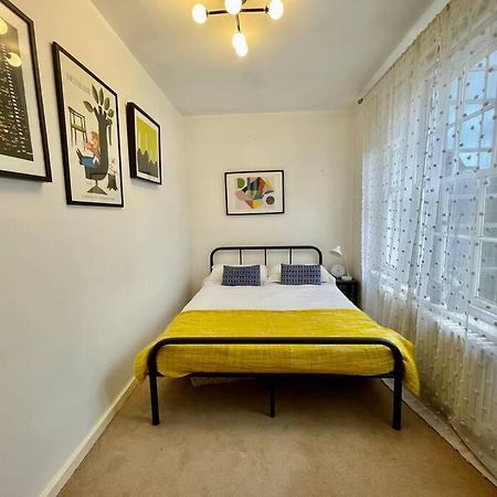 Gorgeous 2 Bedroom Apartment Edge Of Cabot Circus ブリストル エクステリア 写真