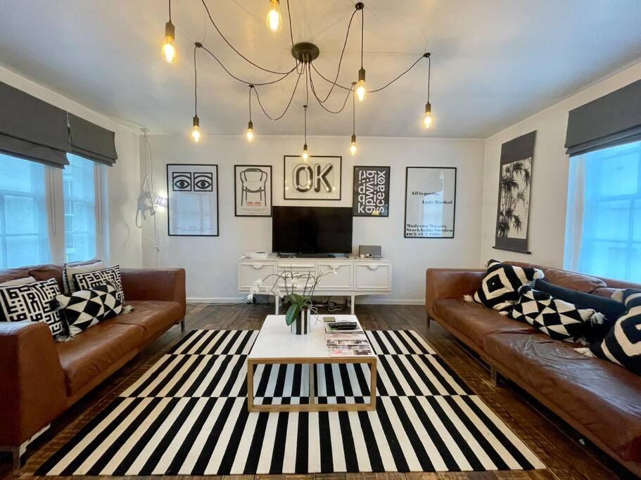 Gorgeous 2 Bedroom Apartment Edge Of Cabot Circus ブリストル エクステリア 写真