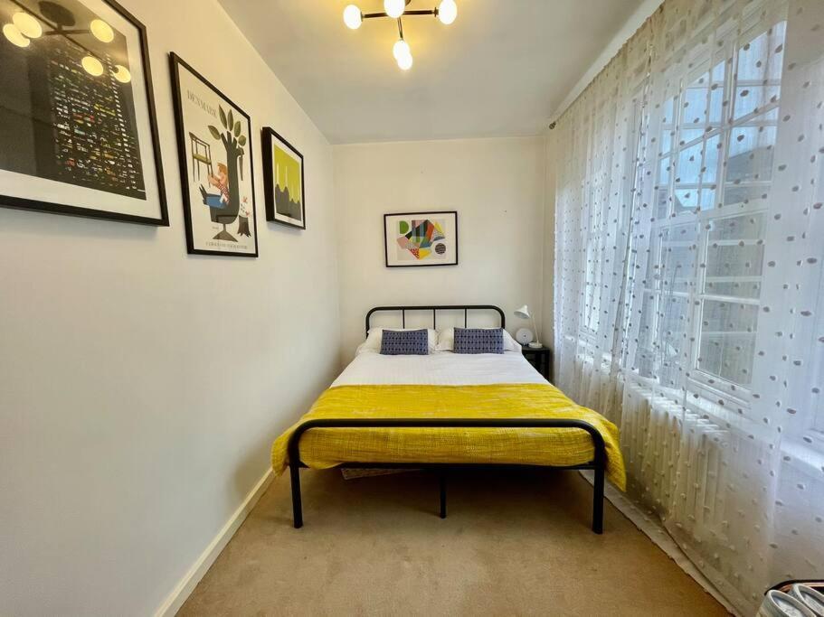 Gorgeous 2 Bedroom Apartment Edge Of Cabot Circus ブリストル エクステリア 写真