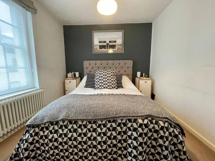 Gorgeous 2 Bedroom Apartment Edge Of Cabot Circus ブリストル エクステリア 写真