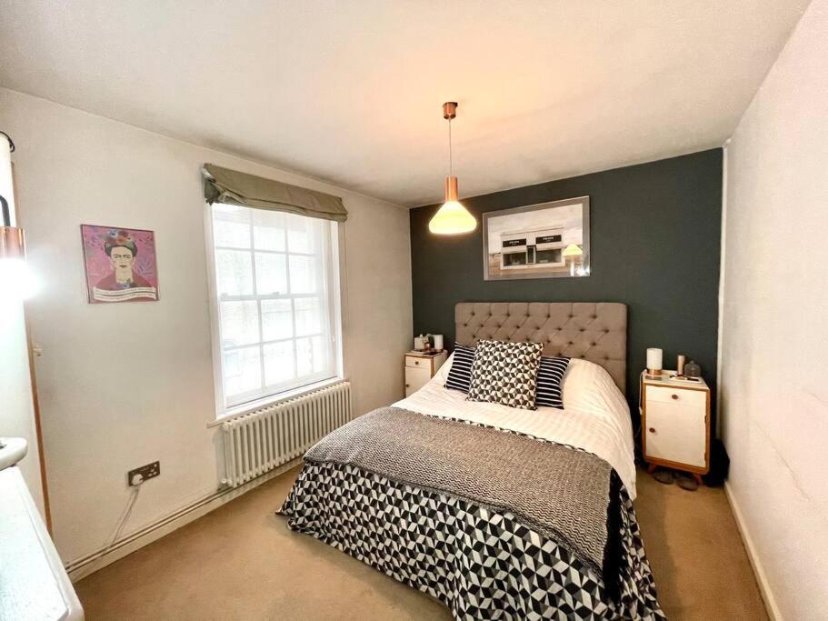 Gorgeous 2 Bedroom Apartment Edge Of Cabot Circus ブリストル エクステリア 写真